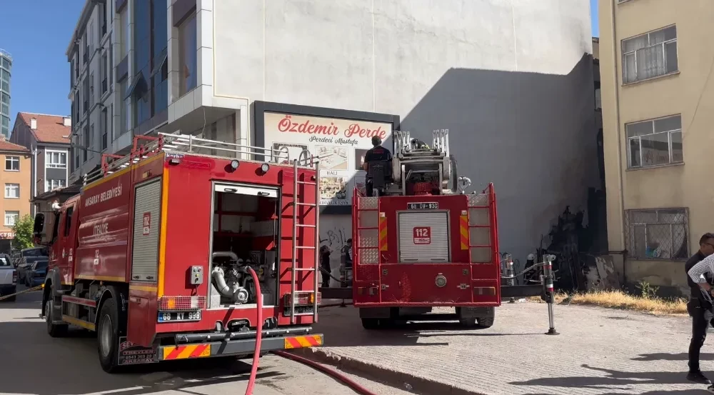 Aksaray da çıkan yangın korkuttu 