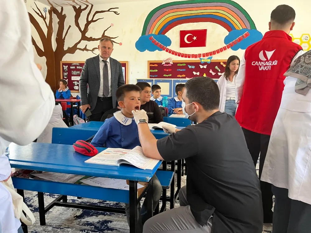 Köy okullarında ağız ve diş taraması gerçekleştirildi