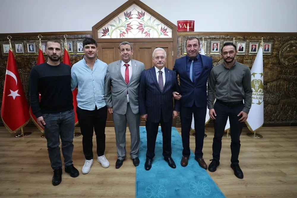 1.Ligde Aksaray’ı temsil eden İşitme Engelliler Spor Kulübünden Vali Kumbuzoğlu