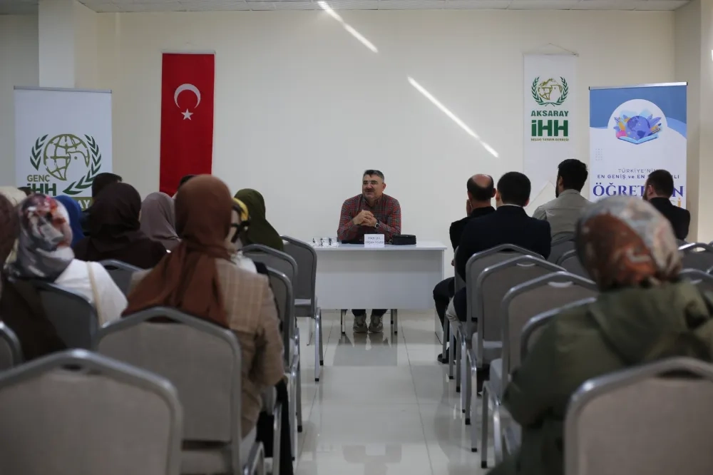 AKSARAY İHH’DAN ÖĞRETMEN AKADEMİSİ AÇILIŞI