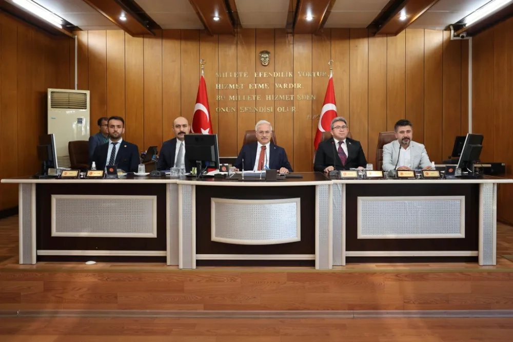 Vali Mehmet Ali Kumbuzoğlu İl Genel Meclisini ziyaret etti