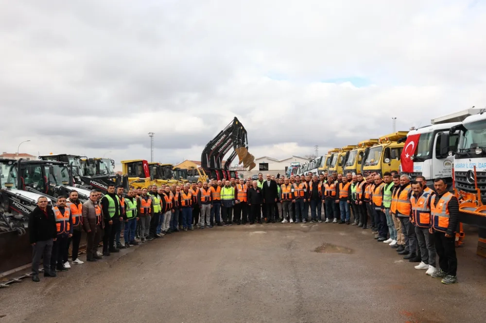 Aksaray Valisi Kumbuzoğlu’ndan Kış Hazırlıkları İncelemesi: “Yoğun Kar Yağacakmış Gibi Hazır Olun”