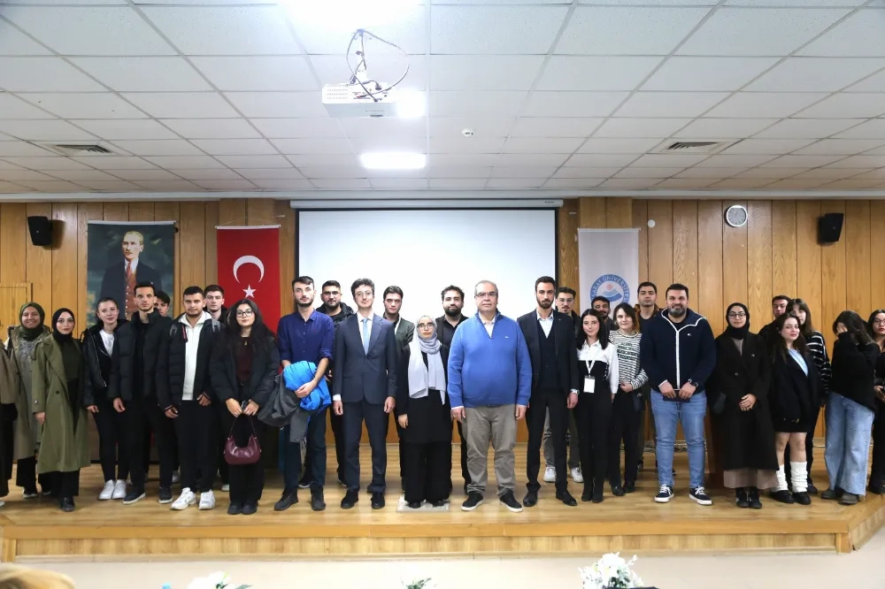 ASÜ’de Öğrenci Topluluklarına “Erasmus+ Proje Yazma Eğitimi” Düzenlendi
