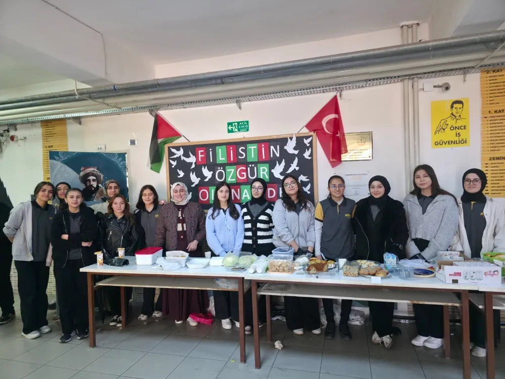Kanber Demir Anadolu Lisesi’nden Gazze İçin Anlamlı Kermes
