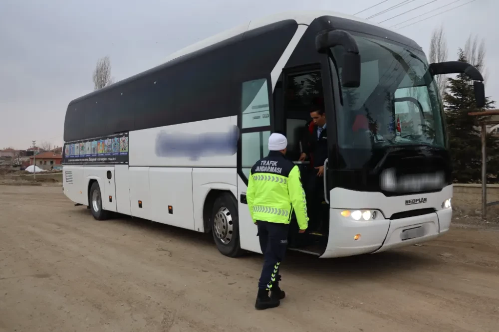 AKSARAY’DA JANDARMA SİVİL DENETİMLERİNE DEVAM EDİYOR