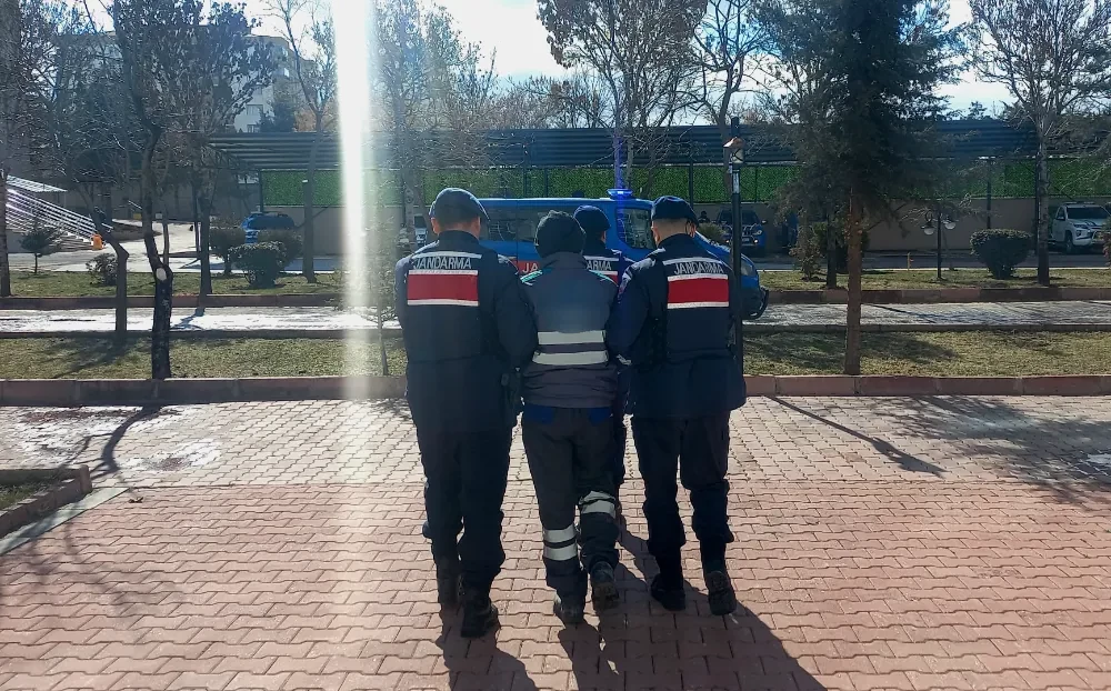 Aksaray’da Hırsızlık Suçundan Aranan Şahıs Yakalandı