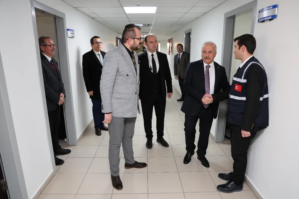 Aksaray Valisi Kumbuzoğlu’ndan Denetim Talimatı: “Fahiş Fiyat ve Hijyene Geçit Yok”