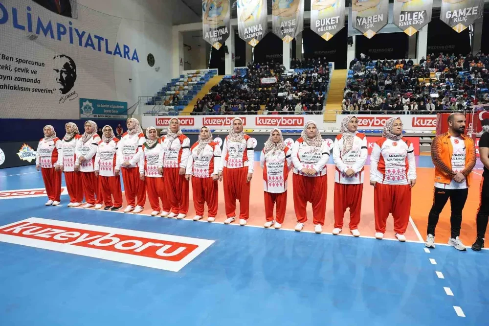 Şalvarlı Sultanlar  6 Şubat Depremi anısına Kuzeyboru Voleybol Takımı ile karşı karşıya geldi.