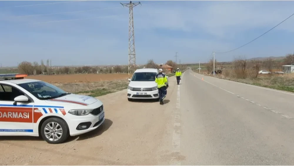 Aksaray’da Trafik Jandarmasından Havadan Drone Destekli Denetim
