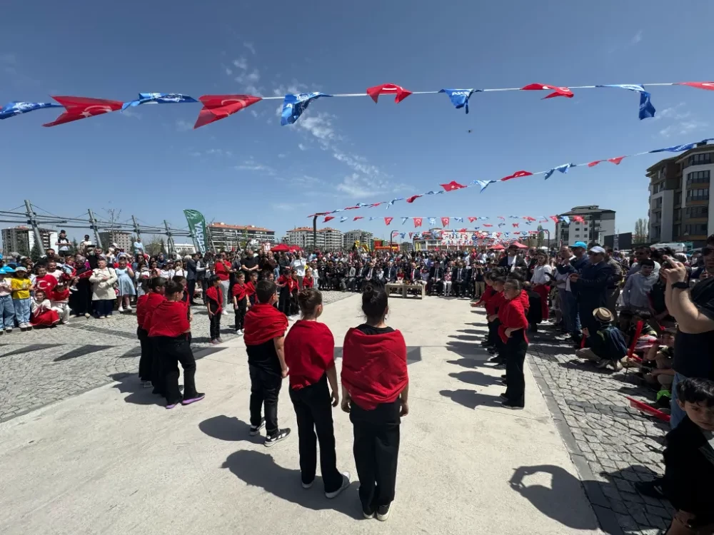 Aksaray’da 23 Nisan Coşkusu Bilim Merkezi Parkı’nda Yaşandı