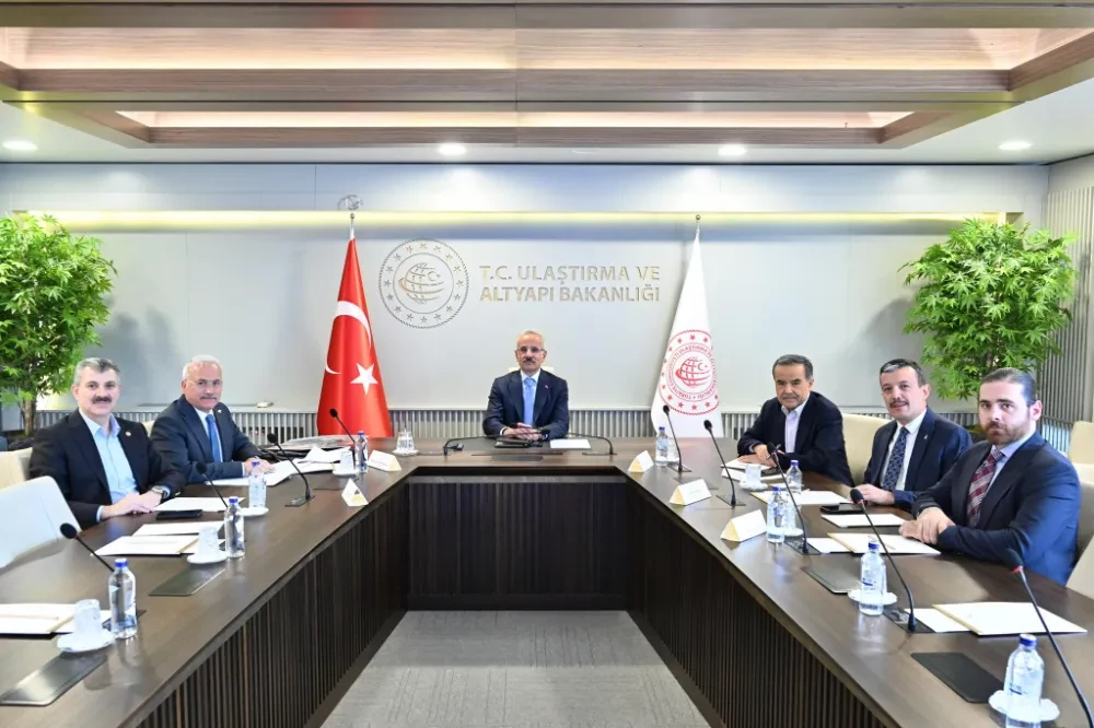 AKSARAY HEYETİNDEN ULAŞTIRMA VE ALTYAPI BAKANLIĞINA STRATEJİK ZİYARET