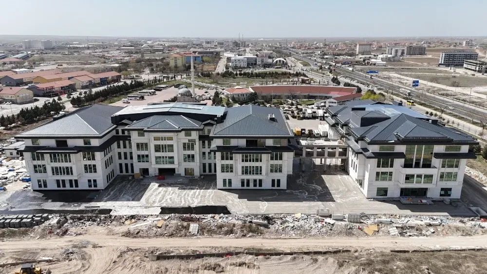 Aksaray’ın Yeni Yüzü: Belediye Hizmet Binası Sona Yaklaştı
