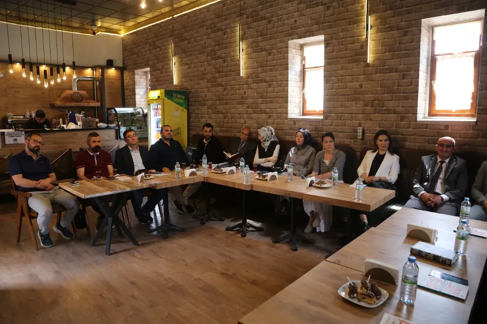 ASÜ Araştırma Merkezleri 2025 Yılı İkinci Değerlendirme Toplantısı Gerçekleştirildi