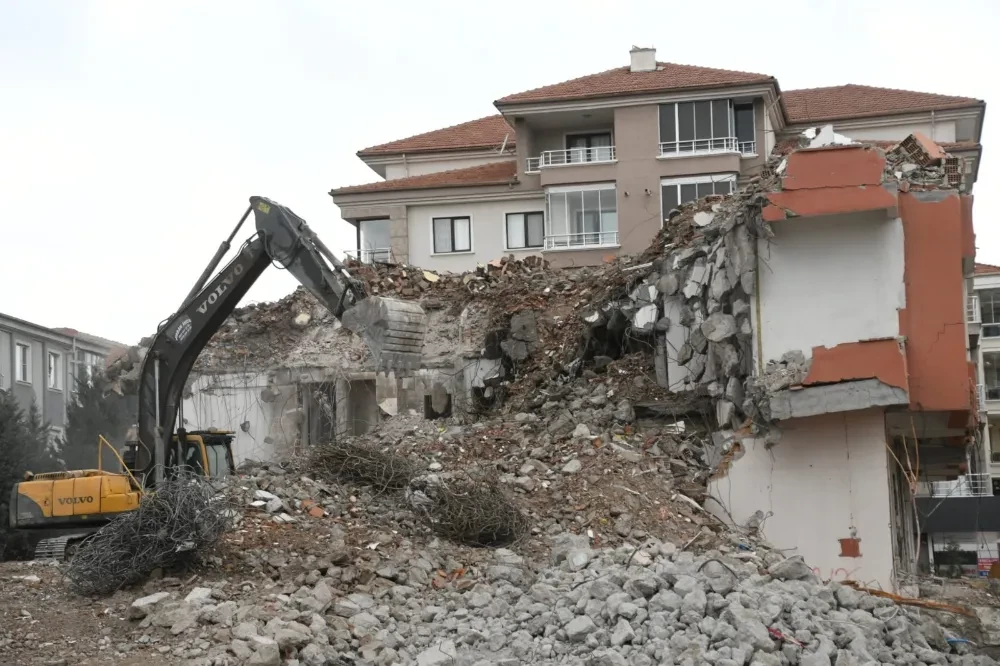 Aksaray’da Kentsel Dönüşüm Hız Kesmeden Devam Ediyor