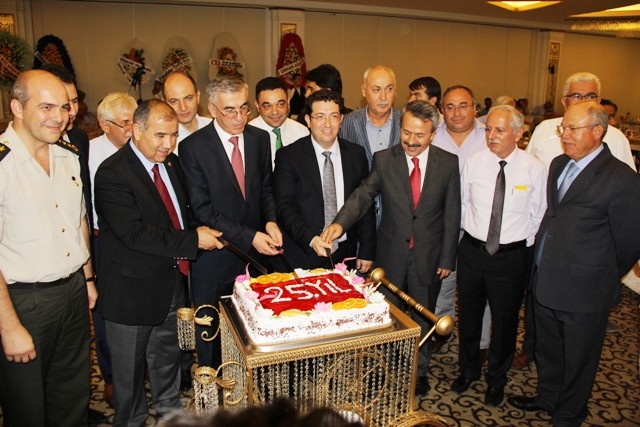 Yeniden Vilayet oluşumuzun 25.yıl Pastası kesildi