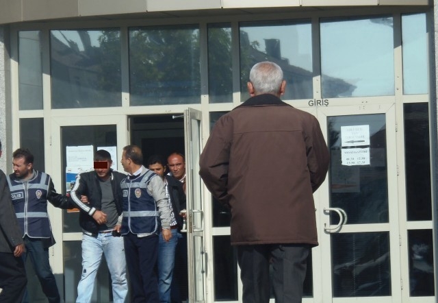 5 Ayrı suçtan aranan şahsı emniyet güçleri yakaladı