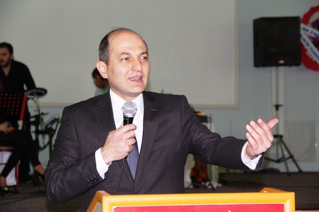 AK Pari İl Başkanı Yıldırıcı eleştirilere cevap verdi