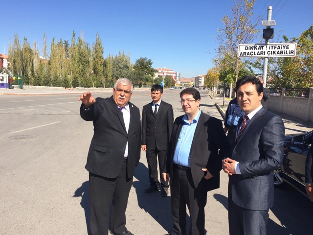 Aksaray Belediyesi Kavşak ve Refüj Çalışmalarına Başladı