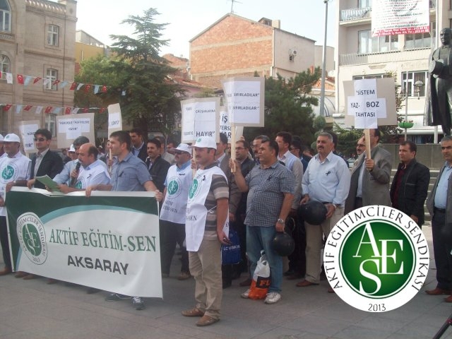 Aktif Eğitim Sen Basın açıklaması yaptı.