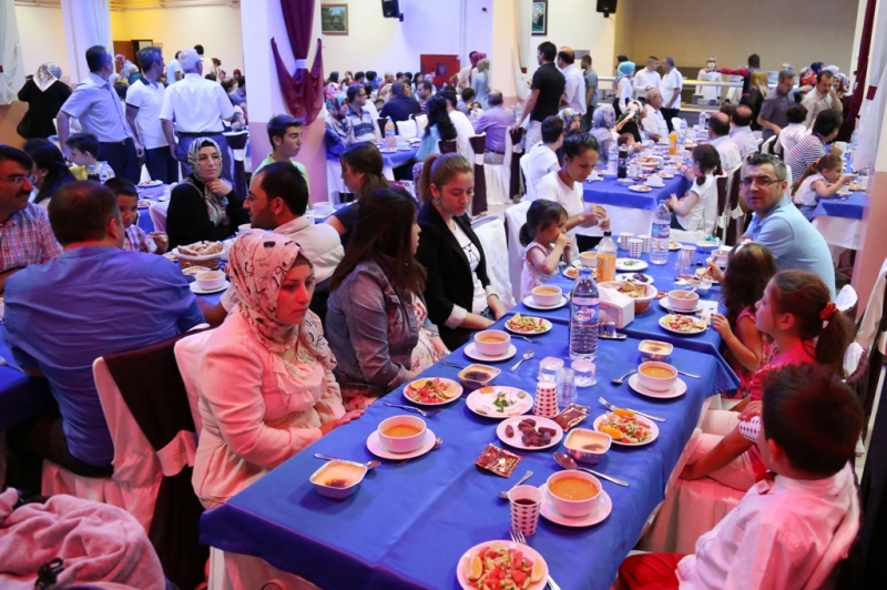 ASÜ ailesi iftarda biraraya geldi
