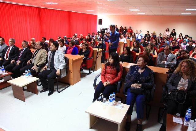 ASÜ`de dünya biyologlar günü kutlandı