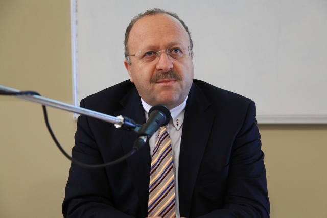 Avrupa`ya rakip olabilecek en canlı medeniyetiz