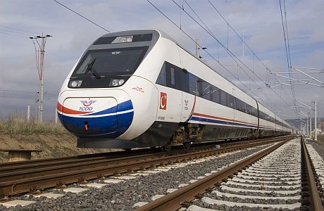 Başbakanımızdan Demir Yolu`nun İhale Tarihinin Müjdesini Bekliyoruz