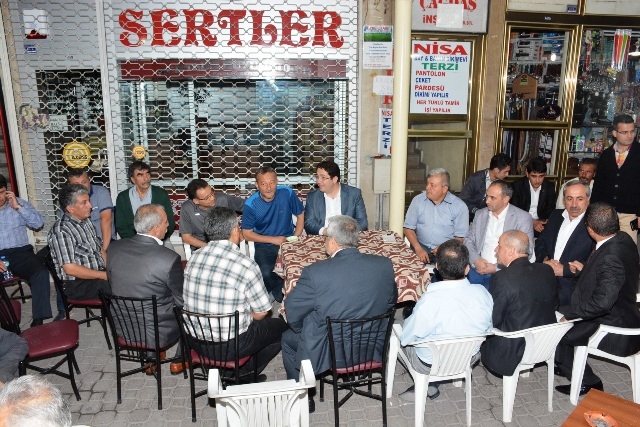 Başkan Yazgı, esnaflarla sohbet etti