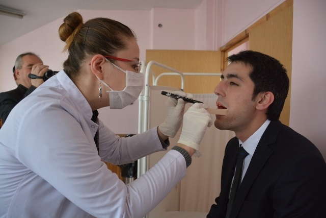 Belediye personeli ağız ve diş sağlığı taramasından geçiriliyor