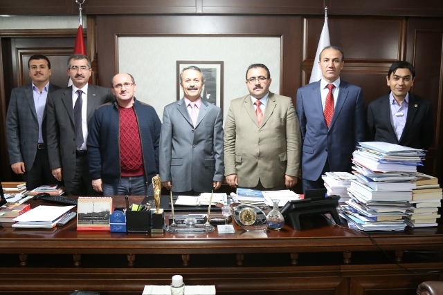 Eğitim-Bir-Sen Yönetimi Rektör Acar`ı Ziyaret Etti