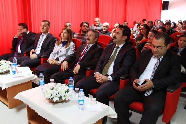 Eğitim günleri konferansında eğitim siyaseti konuşuldu