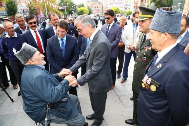 Gaziler Günü Aksaray`da düzenlenen törenle kutlandı. 