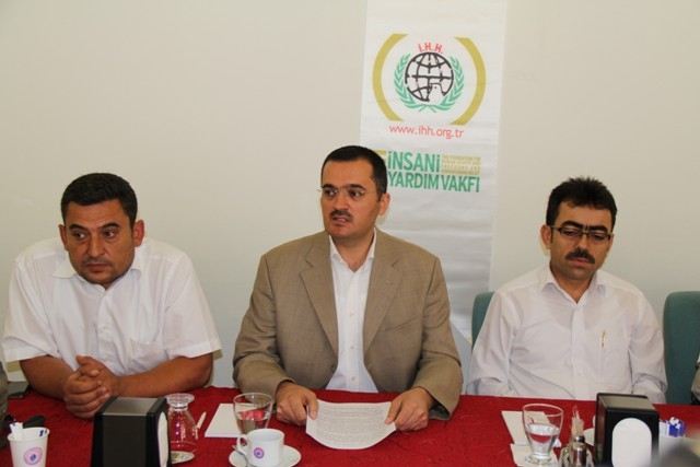 İHH Aksaray şubesi yetkilileri basın mensuplarıyla bir araya geldi