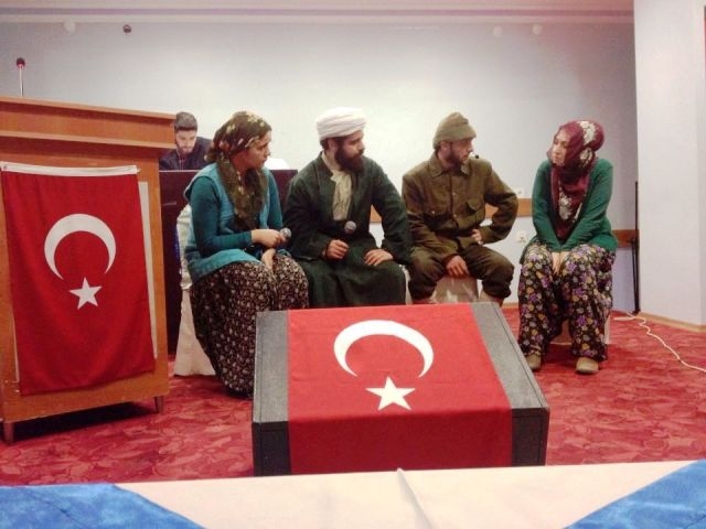 İstanbul`da ki Aksaray Gönüllüleri Çanakkale Şehitleri`ni andı