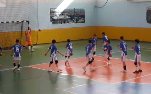 Küçük Hentbolcular Afyon`a altın için gidiyor