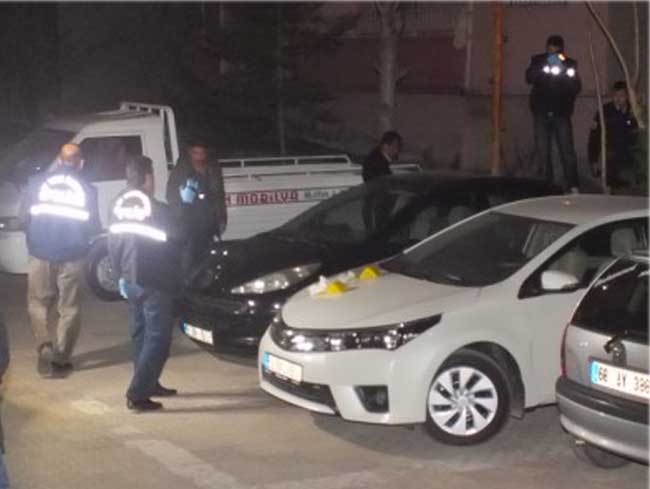 Maskeli iki kişi kadına saldırdı