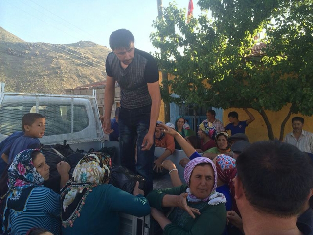 MHP den İftar yerine Ramazan Paketi ve Ramazan Çeki 