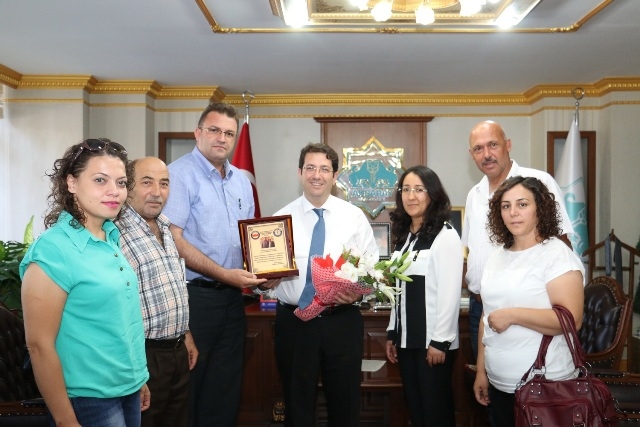 Sağlık-Sen Aksaray Şubesinden Başkan Yazgı`ya plaket