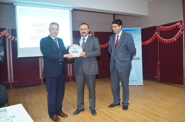 SGK İl Müdürlüğü Eskil`de öğrencileri bilgilendirdi