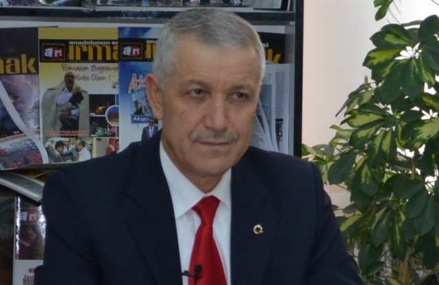 SGK İl Müdürü Çalışkan yerel bir televizyonun canlı yayın konuğu oldu