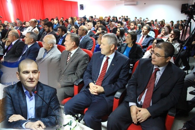 Süleyman Soylu ASÜ` de değişen dünyayı anlattı