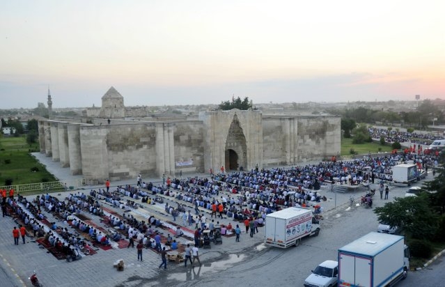 Tarihi handa 7 bin kişiyle iftar 