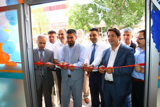 Taşpazar AVM hizmete açıldı