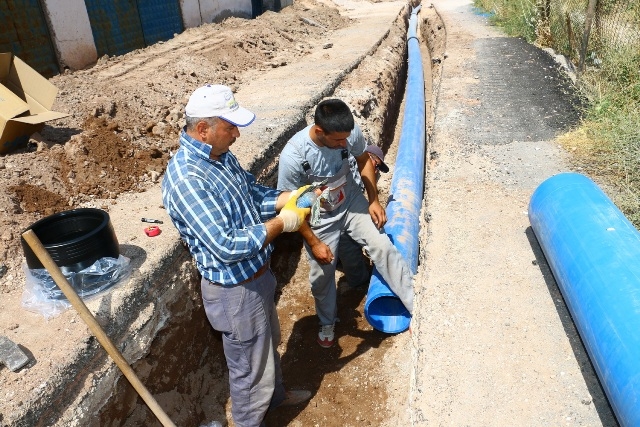 TOKİ bölgesinin içme suyu hattı yenileniyor
