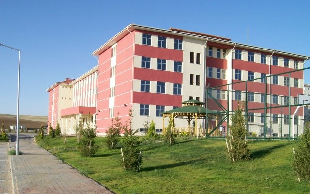 TOKİ`ye İmam Hatip Lisesi ve Orta Okulu  Açılıyor