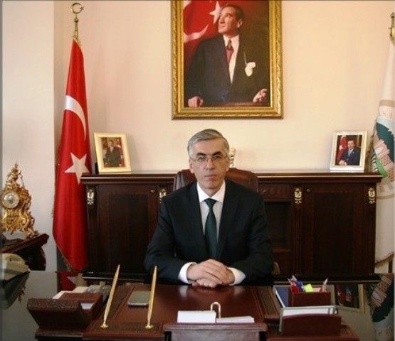 Vali Ataklı `şehitlerimizi rahmet ve şükranla anıyoruz`