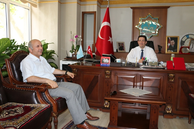 Yargıtay üyesi İlgün, logoya hayran kaldı