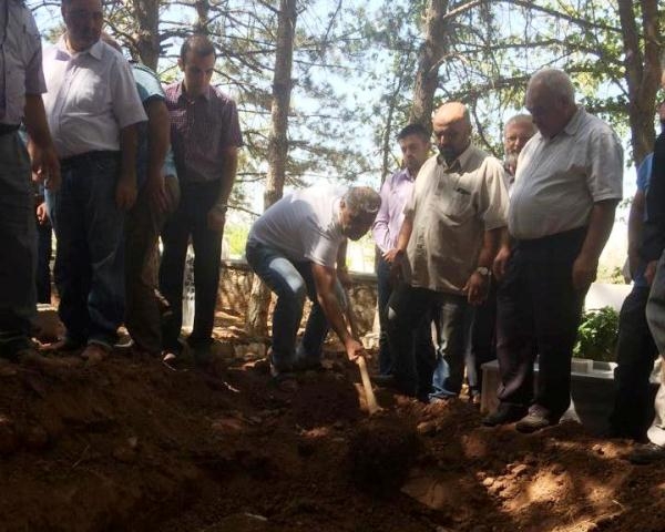Yaşar Özçifçi Hayat Arkadaşını Kaybetti